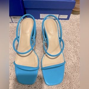 Marc Fisher Blue heels